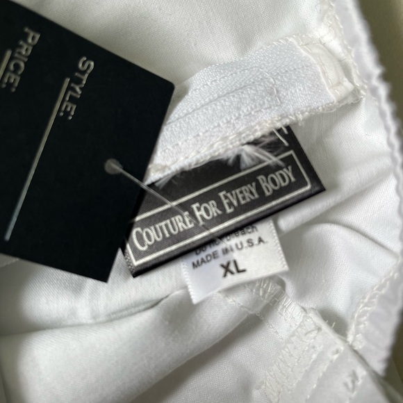 Pinup Couture vamp top, XL - Picture 5 of 5